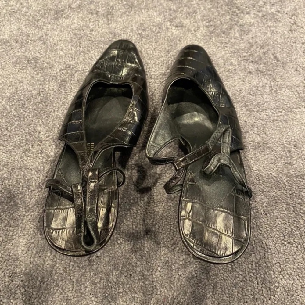 (1)Pair of Black Lauren Ralph Lauren Alligator Style Leather Heels Women Sz. 8.5
